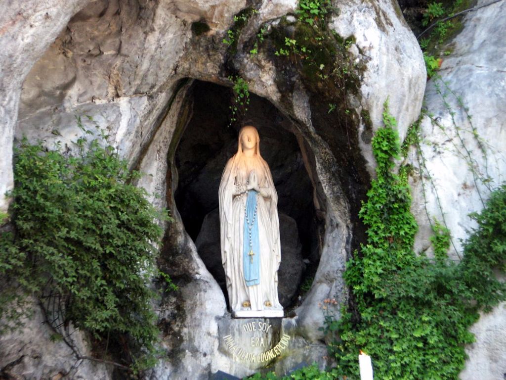virgen-de-lourdes.jpg