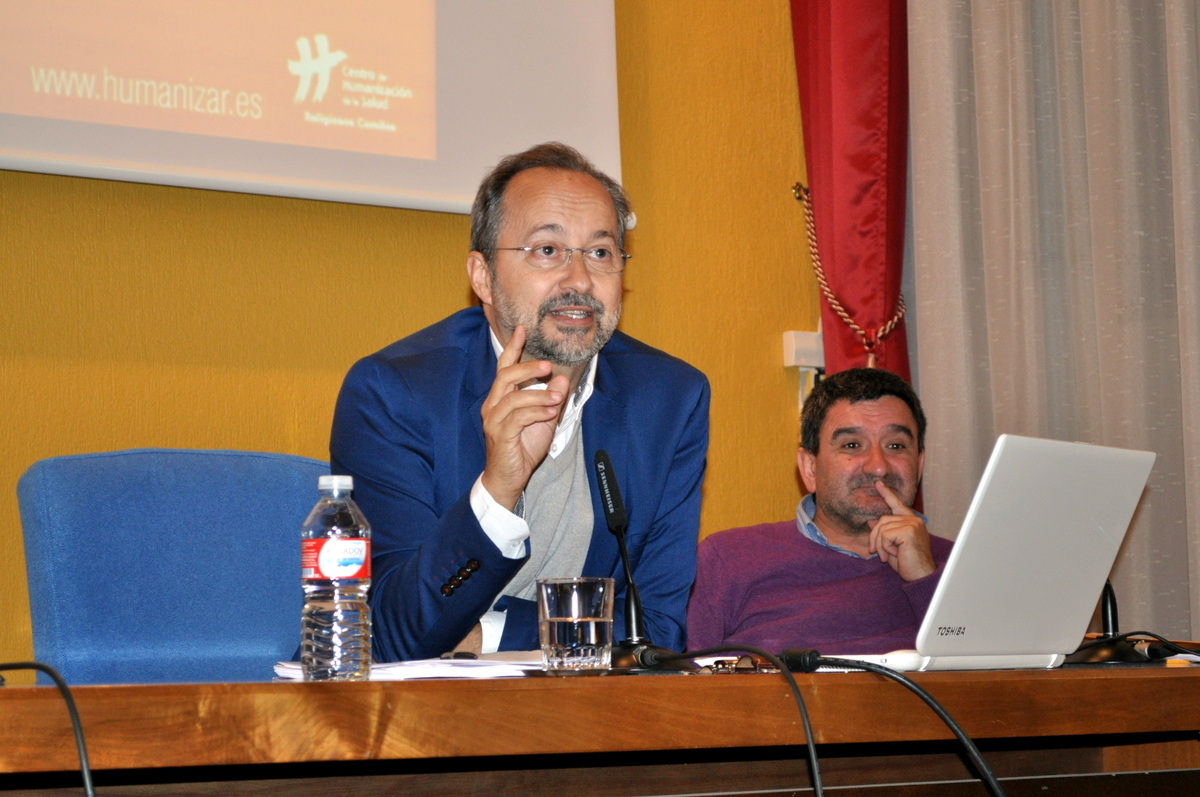 Bermejo, durante una intervención en la Facultad de Teología.