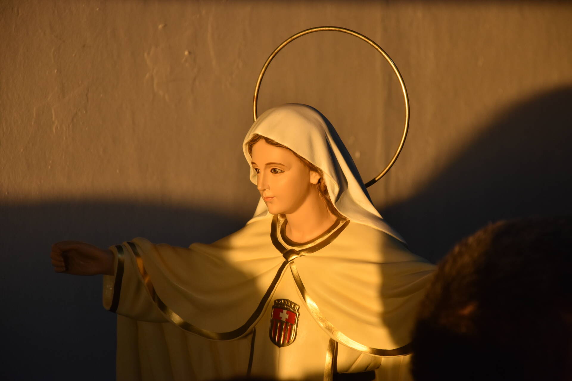 El 24 de septiembre se celebra la fiesta de la Virgen de la Merced, patrona de instituciones penitenciarias.