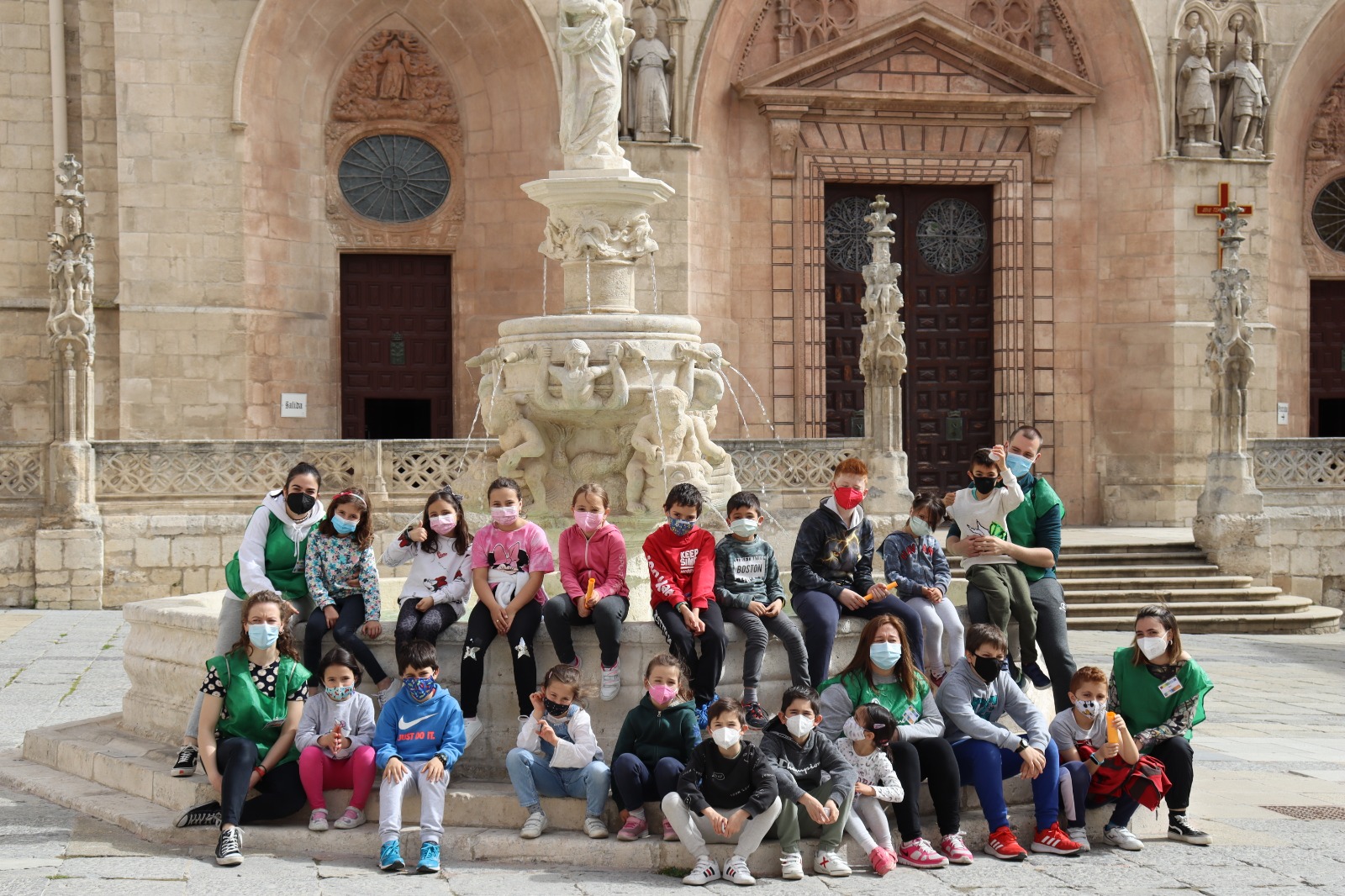 campamento urbano semana santa catedral voluntared