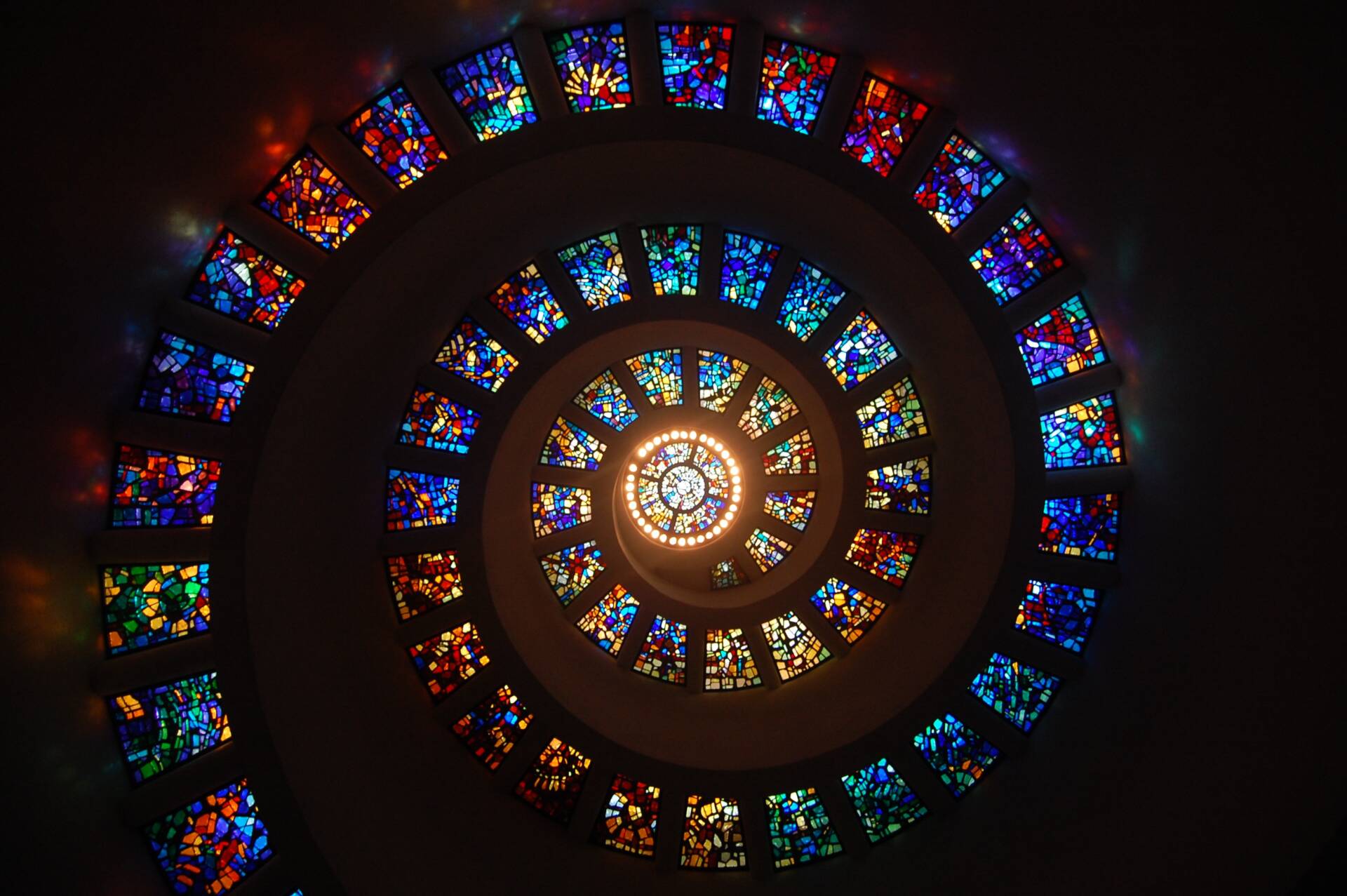 Hoy se hablará de las religiones al servicio de la fraternidad en el mundo.