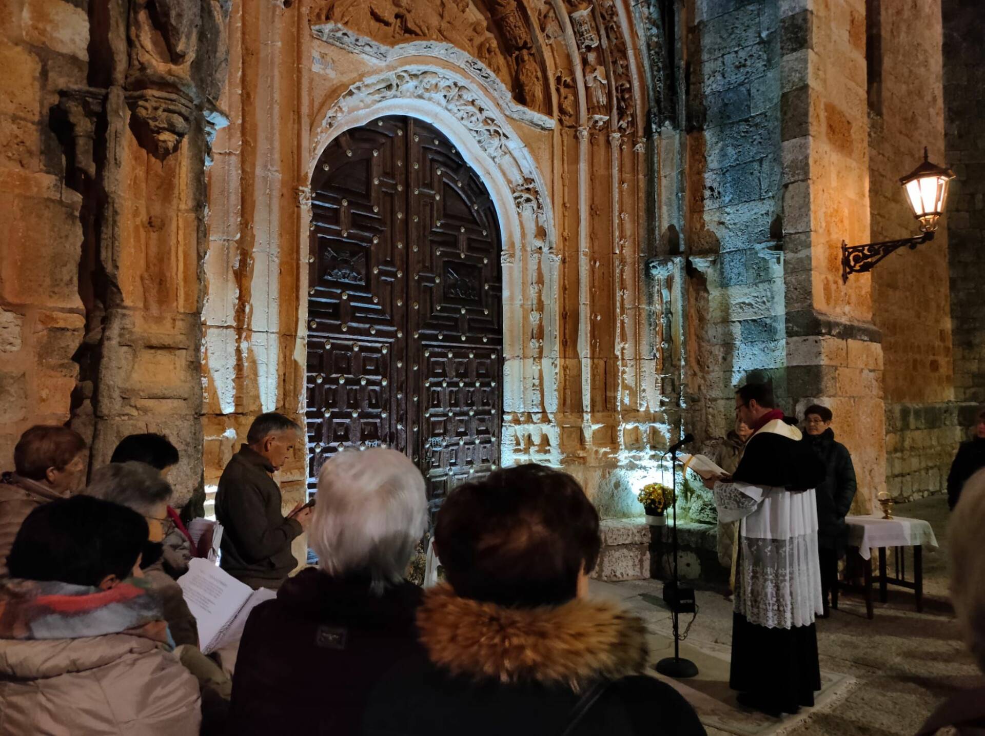 villahoz puerta sur iglesia 03